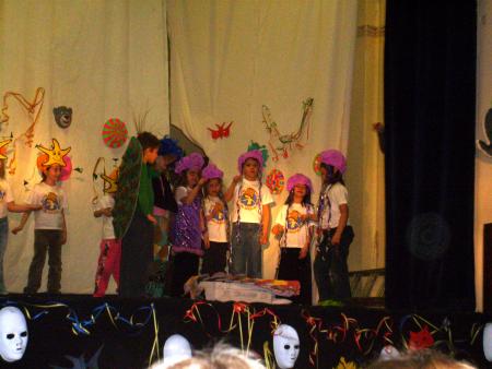 spectacle de l'ecole carnaval ( anthony)