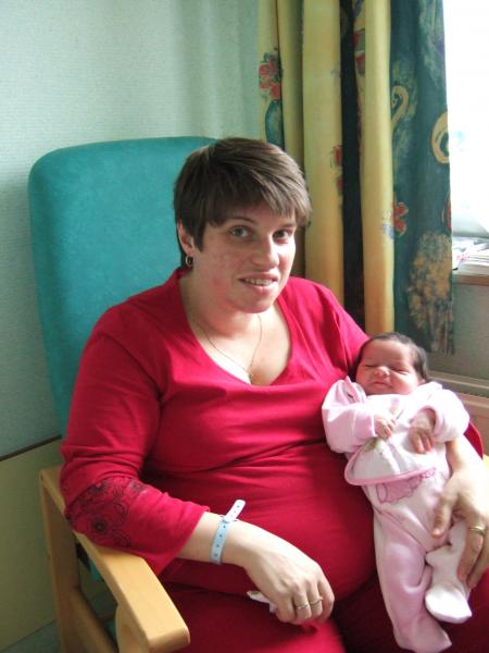 nath la superbe maman avec la belle julie , nath une femme super gentille.